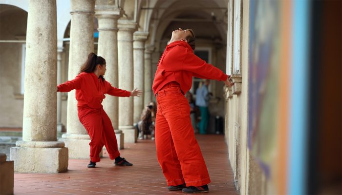 (P)ogled – plesno-arhitekturni sprehod iz mesta v naravo