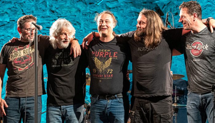 Smokin’ Aces – Heavy rock experience